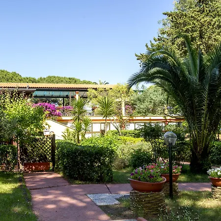 La Serra Village & Resort