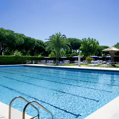 La Serra Village & Resort 4*