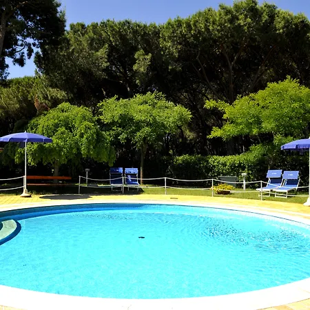 La Serra Village & 4*