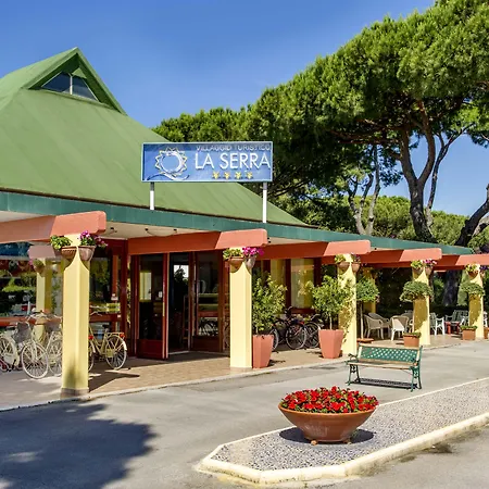 Resort La Serra Village & Caserta
