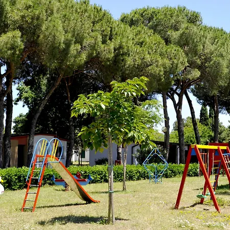 Resort La Serra Village & 4*