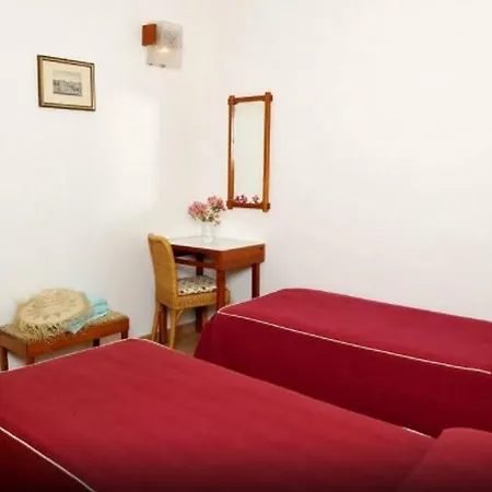 Resort La Serra Village & 4*