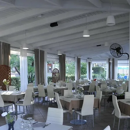 La Serra Village & Resort